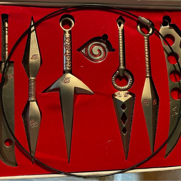 Naruto necklace throwing stars - Picture 2 of 2